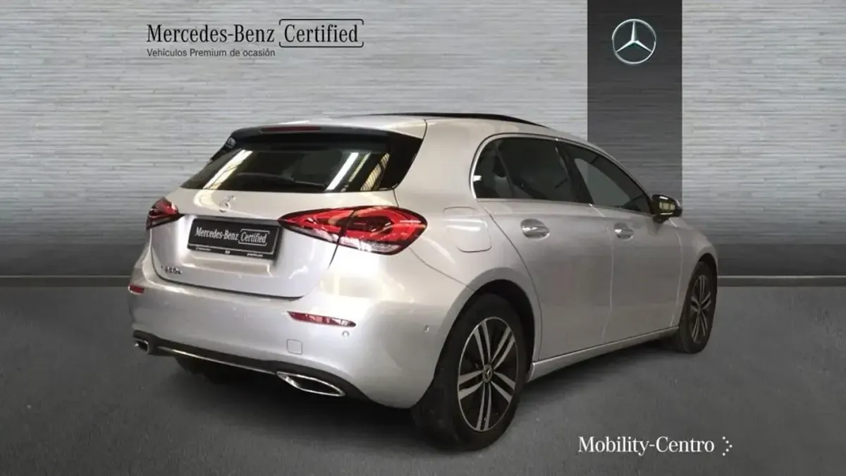 Usado Mercedes A250 Progressive 160 CV (117 kW) 2022 Iridiumsilber  metalliclack