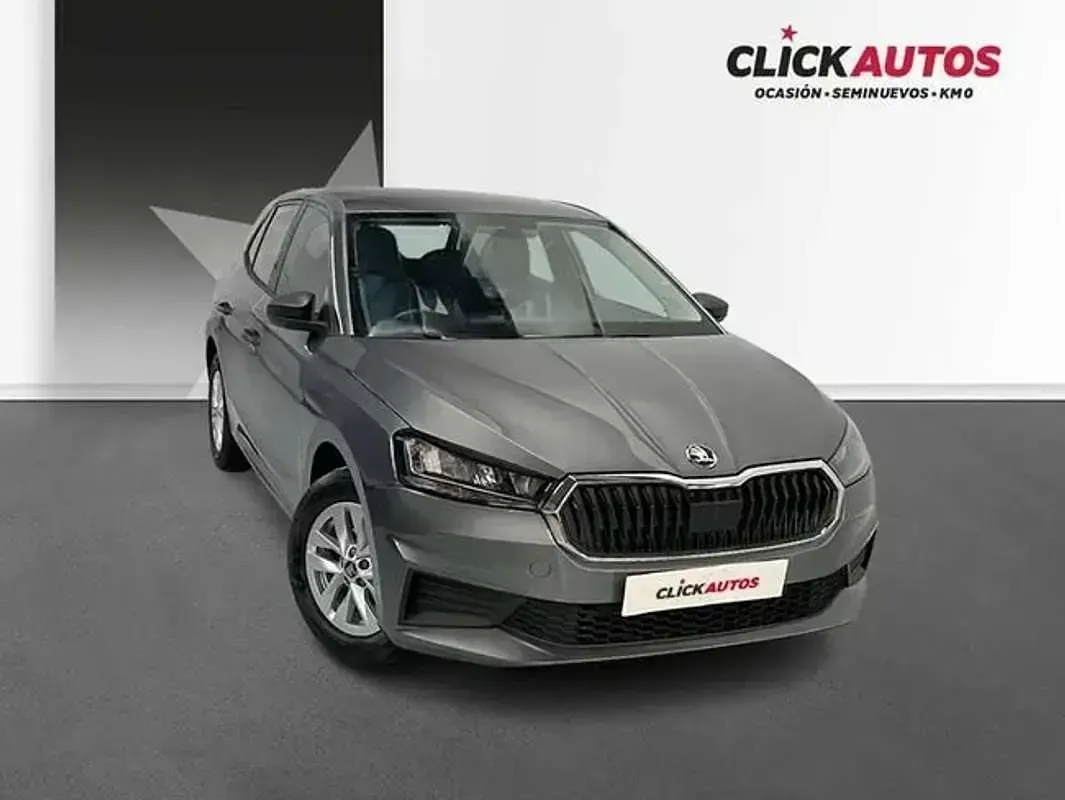 Usado Skoda Fabia Essence 80 HP (58 kW) 2025 Cinzento Citadino