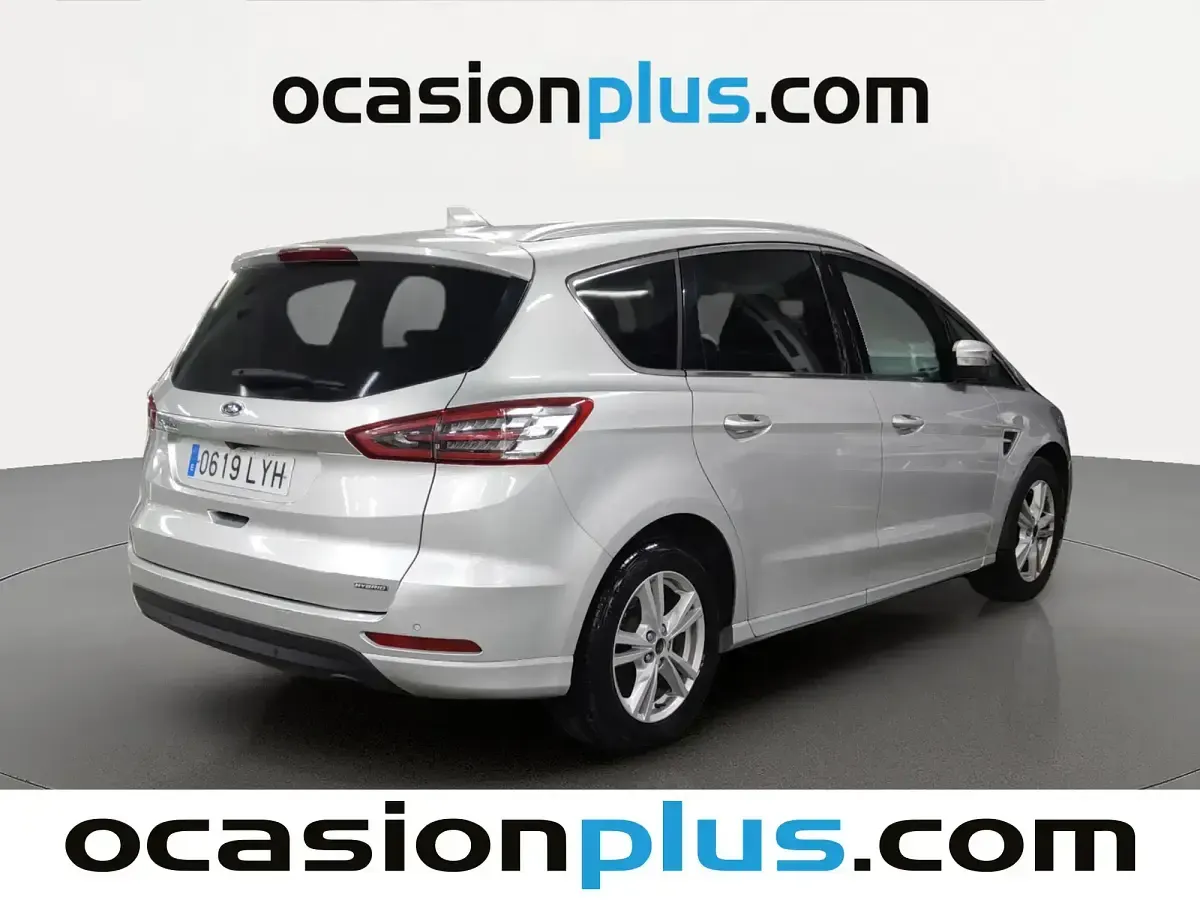 Usado Ford S-MAX Titanium 190 CV (139 kW) 2022 Gris Monovolumen