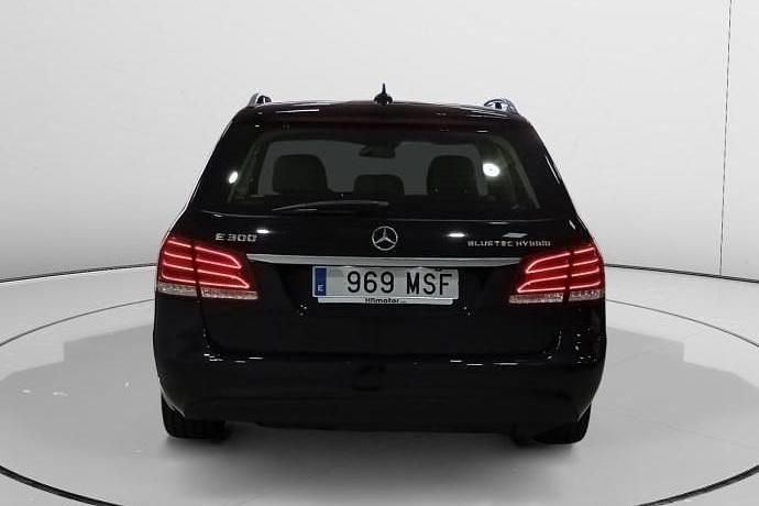 Usado Mercedes E300 231 CV (169 kW) 2015 Berlina