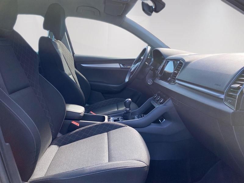 Usado Skoda Karoq Ambition 110 CV (80 kW) 2021 Marrón SUV