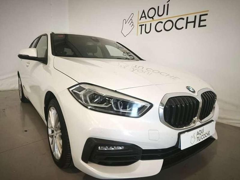Usado BMW 118 150 CV (110 kW) 2021 Blanco Utilitario