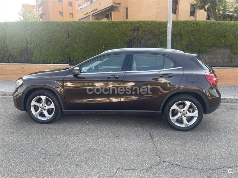 Usado Mercedes GLA200 Urban 136 CV (100 kW) 2018 Marrón SUV