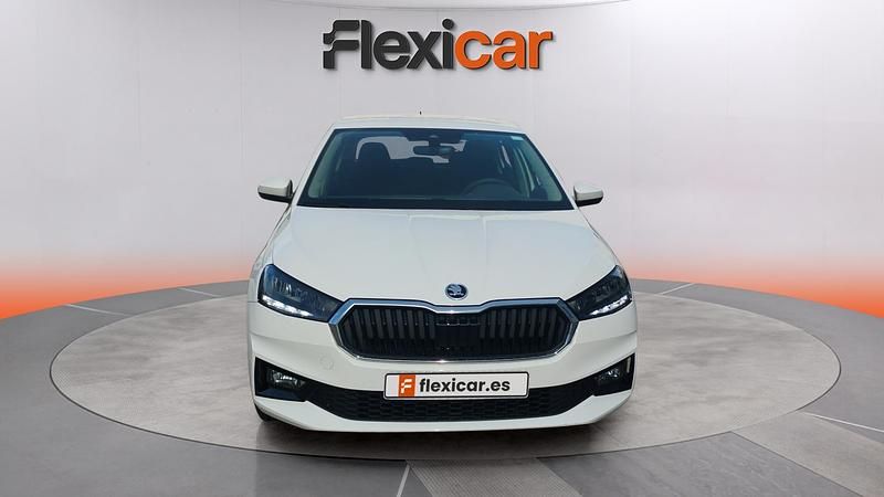 Usado Skoda Fabia 80 CV (58 kW) 2025 Blanco Utilitario