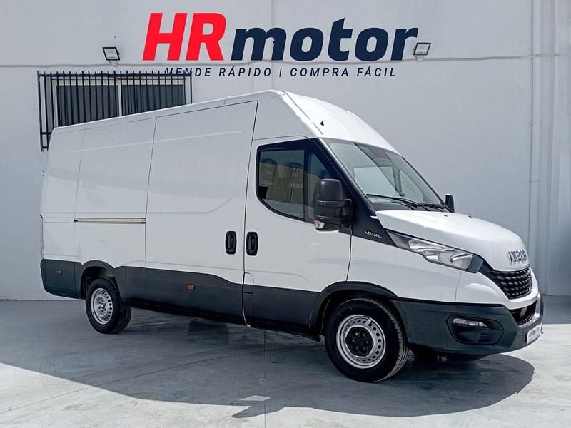 Usado Iveco Daily 136 CV (100 kW) 2022 Blanco Van