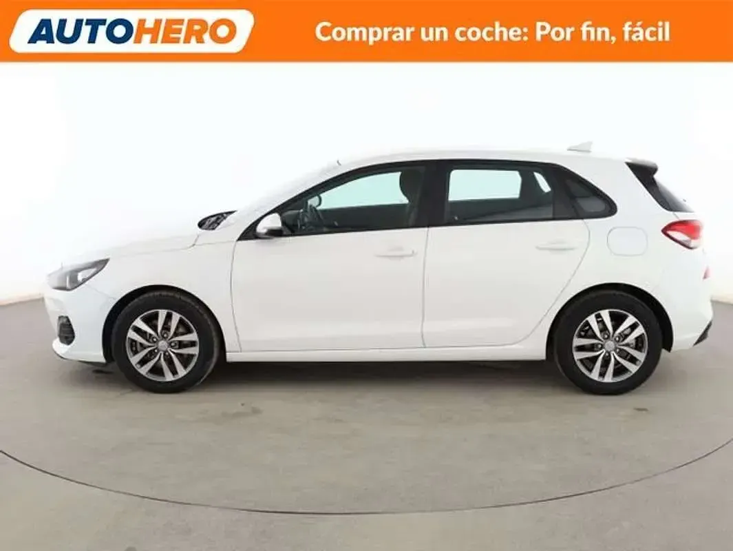 Begagnad Hyundai i30 120 HK (88 kW) 2019 Vit Kombi