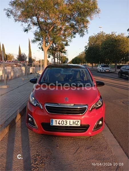 Usado Peugeot 108 Active 72 CV (52 kW) 2020 Rojo Berlina