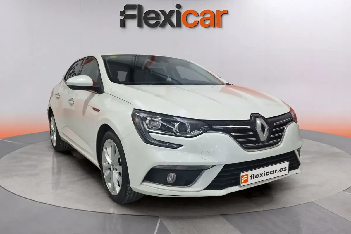 Usado Renault Mégane IV Zen 130 CV (95 kW) 2018 Berlina