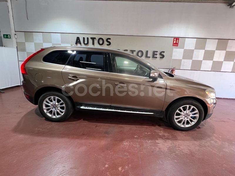Beige Usado 2009 Volvo XC60 Momentum SUV | 8495 € (Buen precio) - Imagen 1/4