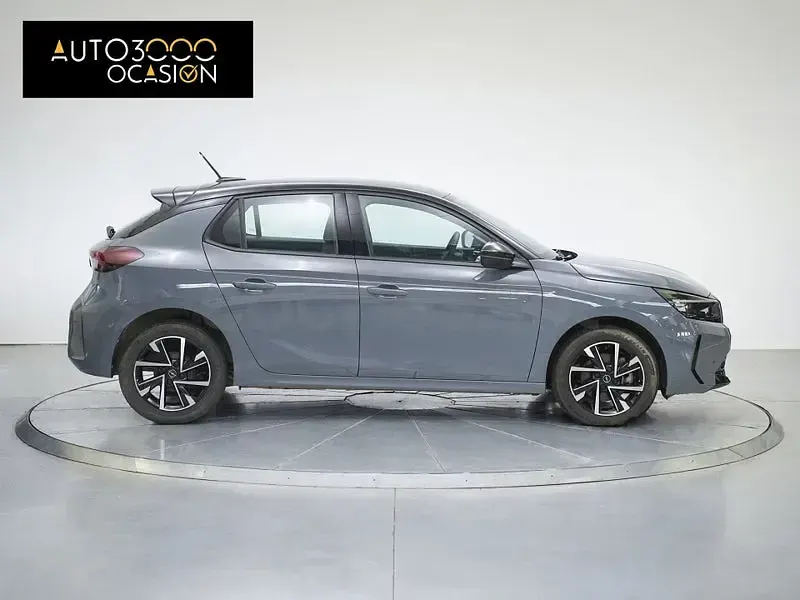 Usado Opel Corsa 100 CV (73 kW) 2024 Gris / plata Utilitario