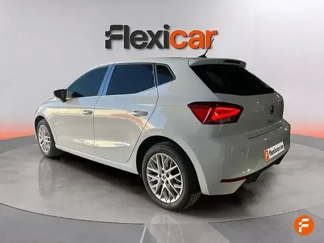 Usado Seat Ibiza XCELLENCE 115 CV (84 kW) 2024 Azul Utilitario