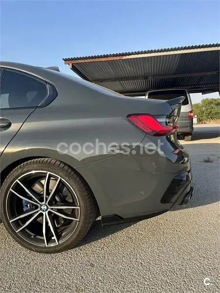 Usado BMW 330 252 CV (185 kW) 2019 Gris / plata Berlina