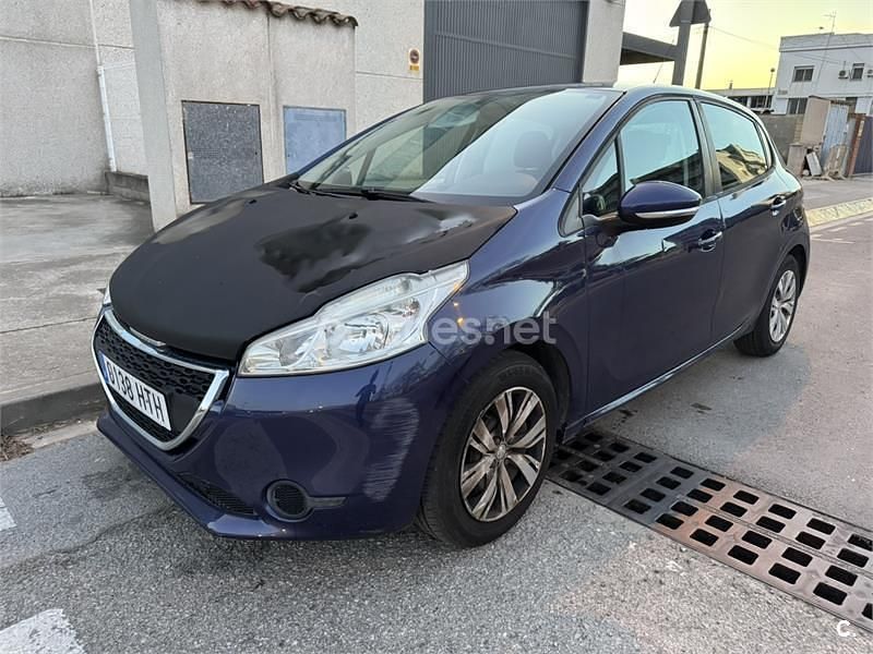 Usado Peugeot 208 Active 82 CV (60 kW) 2013 Azul Utilitario