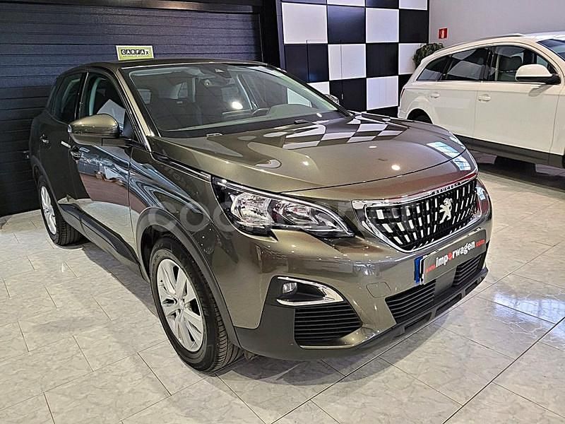 Usado Peugeot 3008 Active 130 CV (95 kW) 2018 Gris / plata SUV