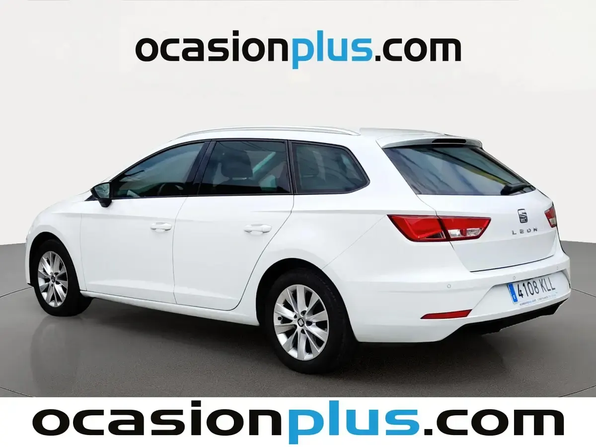 Usado Seat Leon Style 115 CV (84 kW) 2018 Blanco Monovolumen