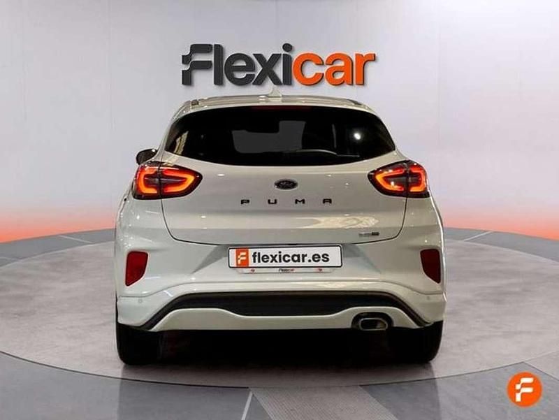 Usado Ford Puma ST-Line 125 CV (91 kW) 2023 Blanco SUV
