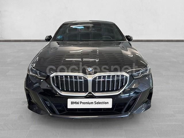Usado BMW 520 M Sport 197 CV (144 kW) 2023 Gris / plata Berlina
