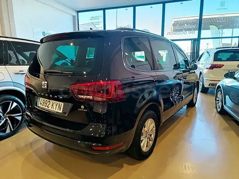 Usado Seat Alhambra Style 150 CV (110 kW) 2019 Negro Monovolumen