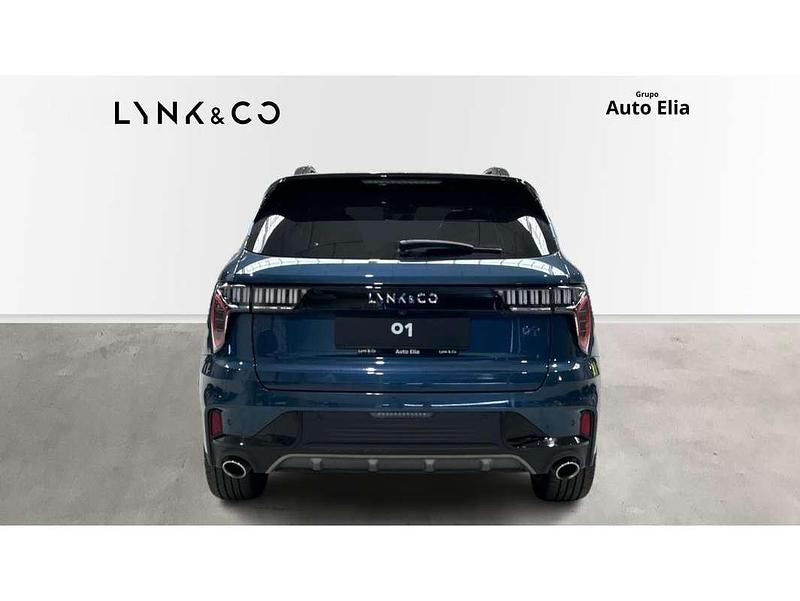 Begagnad Lynk & Co 01 261 HK (191 kW) 2023 Blå SUV