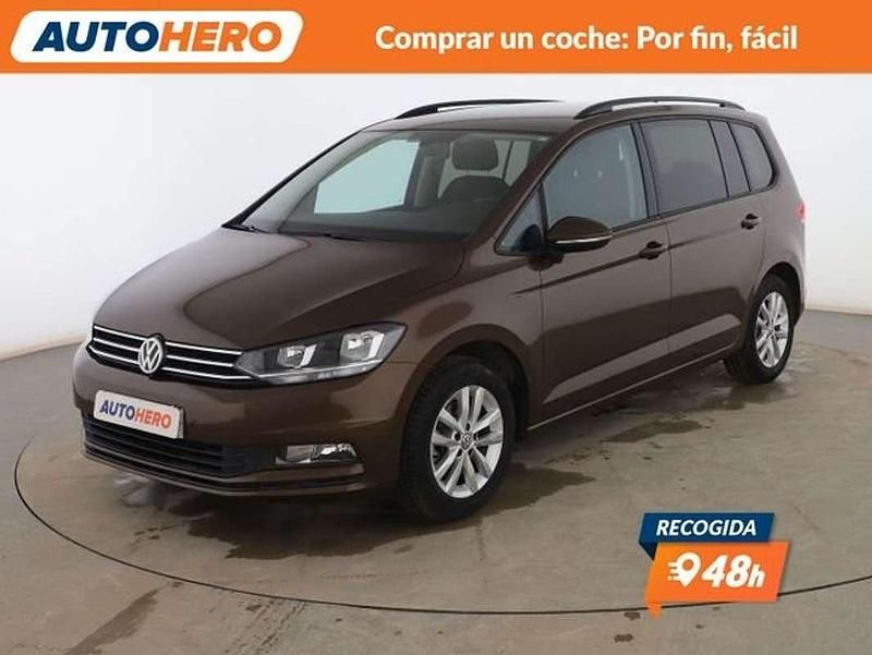 Usado VW Touran Advance 150 CV (110 kW) 2017 Marrón Monovolumen