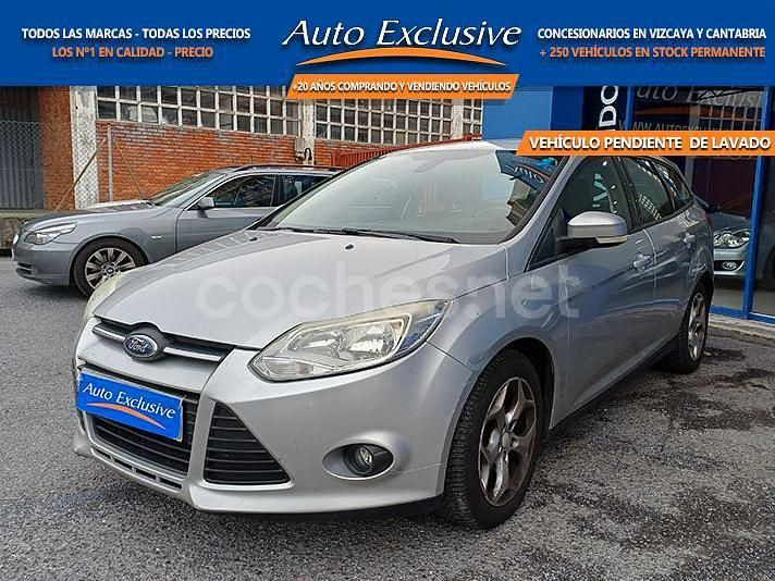 Gris / plata Usado 2011 Ford Focus Titanium Familiar | 4490 € (Buen precio) - Imagen 1/4