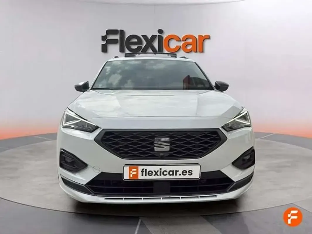 Usado Seat Tarraco 4Drive 200 CV (147 kW) 2022 Blanco SUV