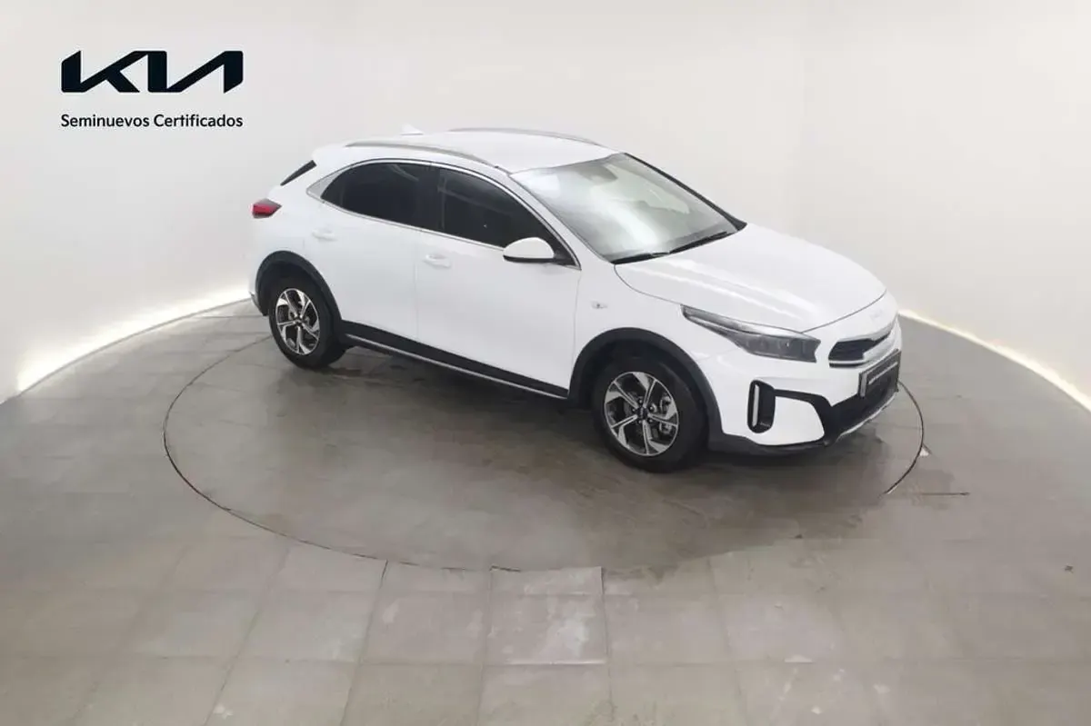 Usado Kia XCeed 101 CV (74 kW) 2025 Blanco SUV
