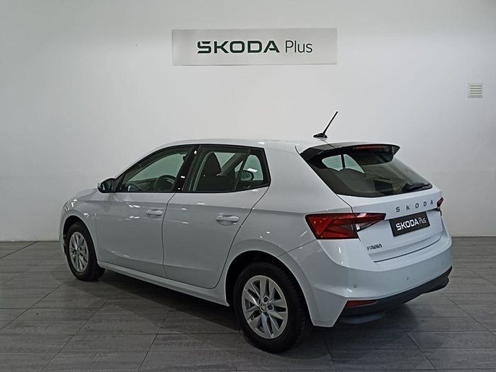 Blanco Usado 2024 Skoda Fabia Essence | 16.590 € (Precio justo) - Imagen 1/4