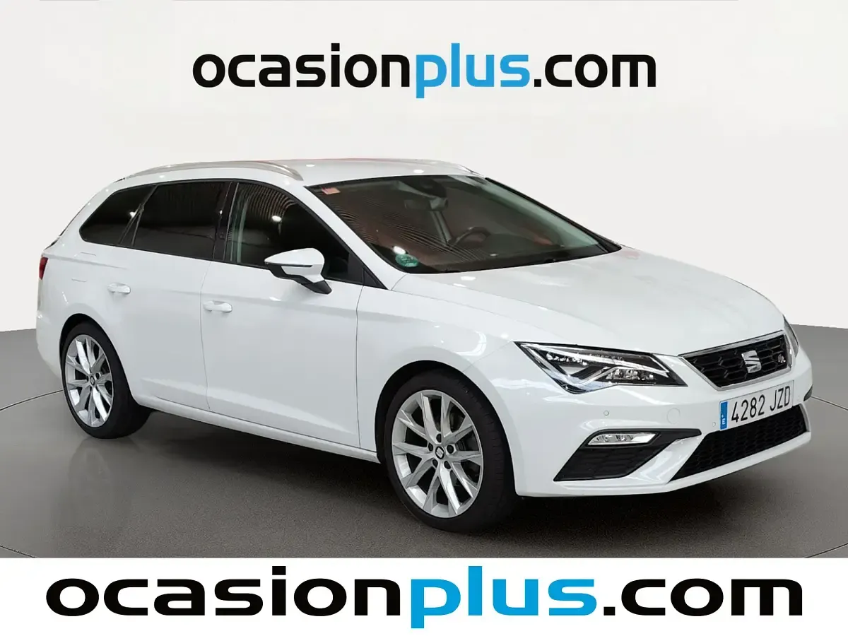 Usado Seat Leon FR 150 CV (110 kW) 2017 Blanco Monovolumen