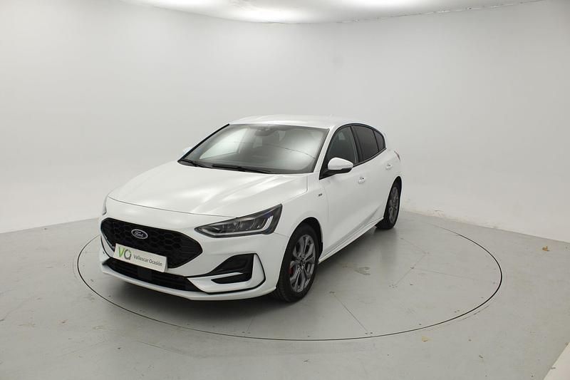 Usado Ford Focus ST-Line 125 CV (91 kW) 2022 Blanco Berlina