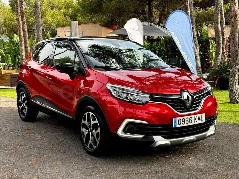 Usado Renault Captur XMOD 120 CV (88 kW) 2018 Rojo SUV