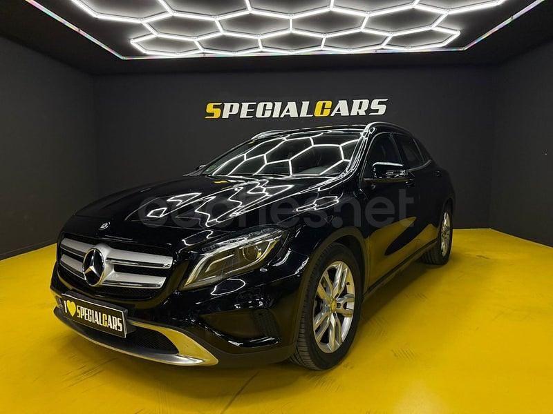 Usado Mercedes GLA200 Urban 136 CV (100 kW) 2015 Negro SUV