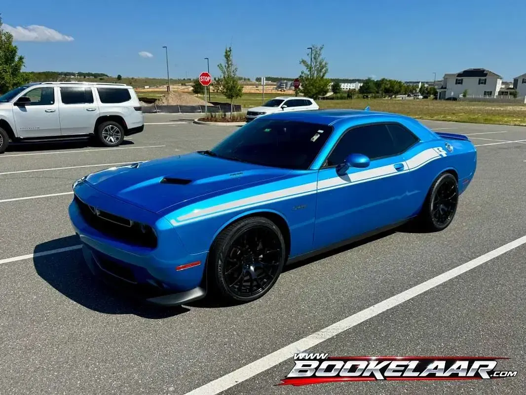 Usado Dodge Challenger 375 CV (275 kW) 2015 Azul Coupe