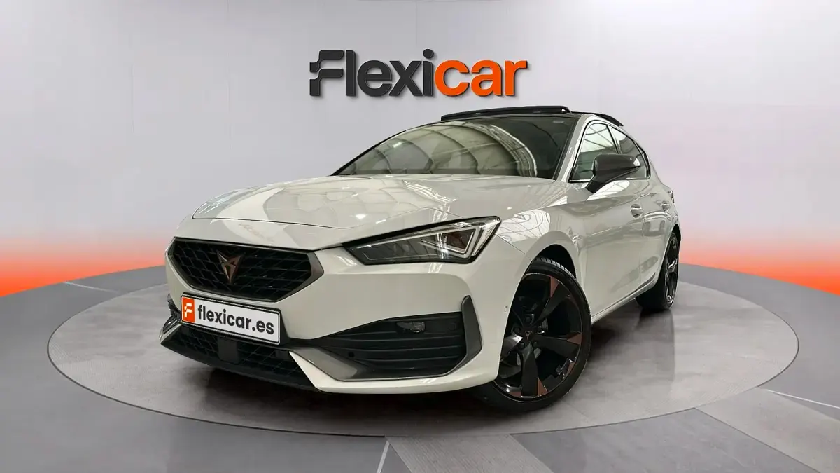 Usado Cupra Leon 150 CV (110 kW) 2023 Blanco Berlina