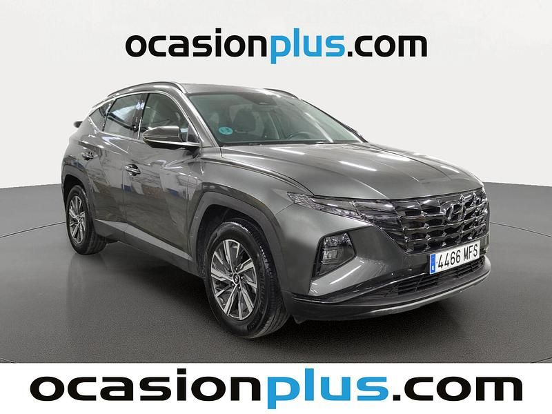 Usado Hyundai Tucson 115 CV (84 kW) 2023 Gris / plata SUV