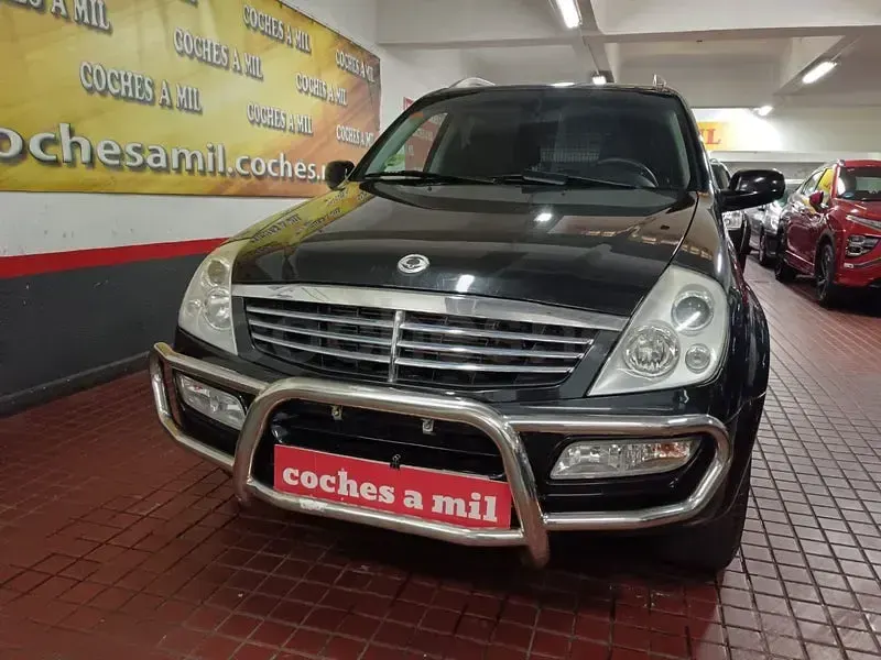 Usado SsangYong Rexton Limited 165 CV (121 kW) 2006 Negro SUV