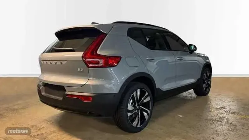 Nuevo Volvo XC40 Ultra 163 CV (119 kW) 2026 Gris SUV