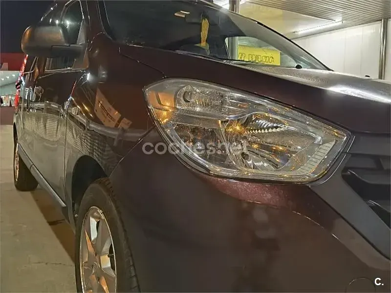 Używany Dacia Dokker 90 KM (66 kW) 2019 Brązowy Minivan