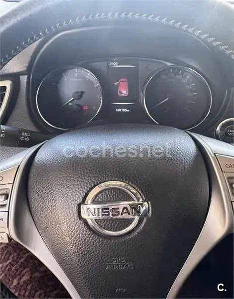 Usado Nissan Qashqai 360º 115 CV (84 kW) 2015 Granate SUV