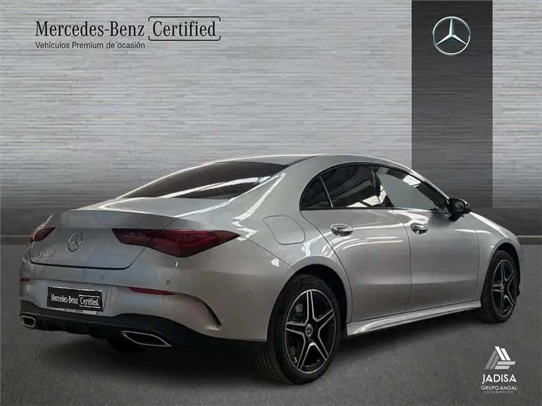 Usado Mercedes CLA250e 218 CV (160 kW) 2025 Berlina