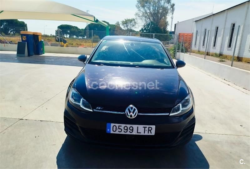 Usado VW Golf VII 105 CV (77 kW) 2013 Negro Berlina