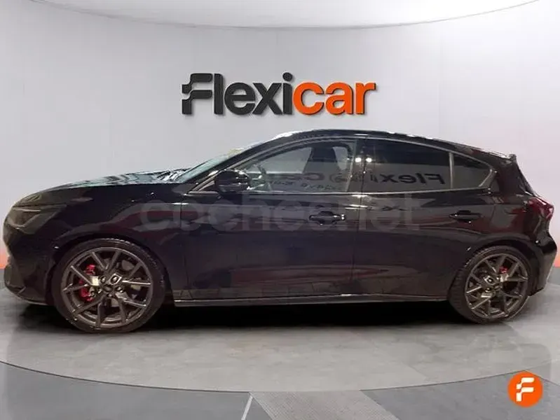 Usado Ford Focus ST 280 CV (205 kW) 2024 Negro Berlina