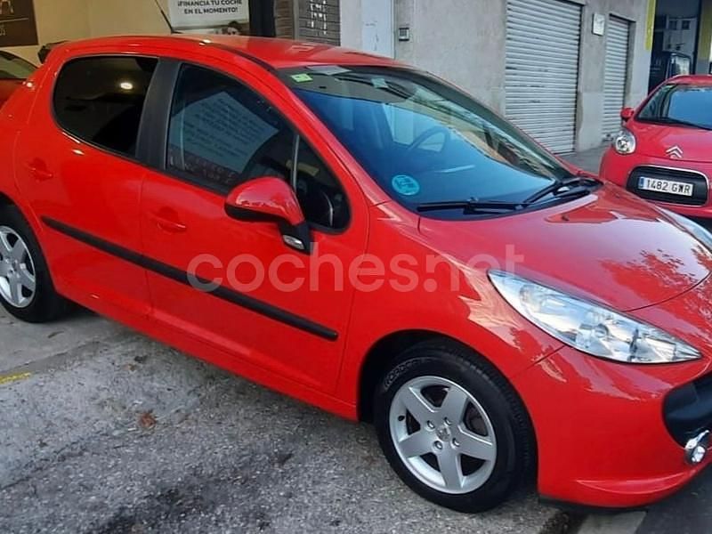 Rojo Usado 2008 Peugeot 207 Sport Berlina | 6990 € (Caro) - Imagen 1/4