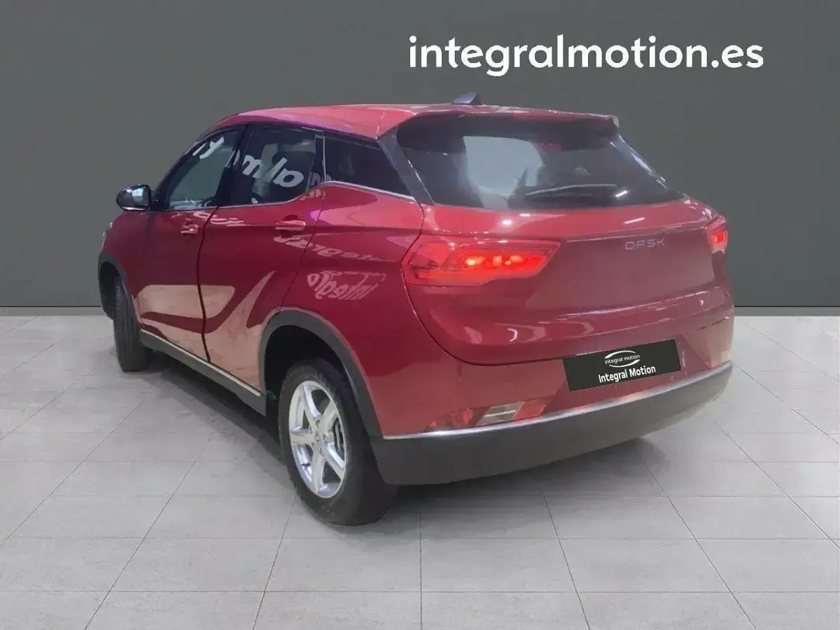 Nuevo DFSK 500 106 CV (77 kW) 2025 Rojo SUV