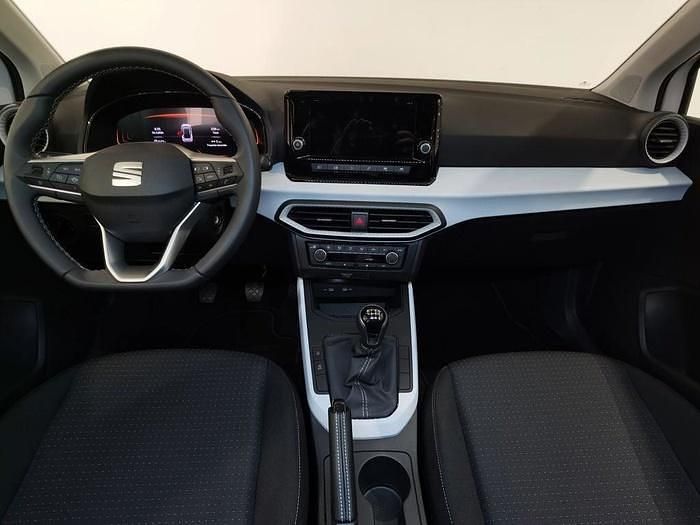 Usado Seat Arona Style 115 CV (84 kW) 2025 Blanco SUV