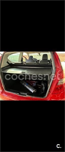 Usado Mercedes A150 Avantgarde 95 CV (69 kW) 2009 Rojo Berlina