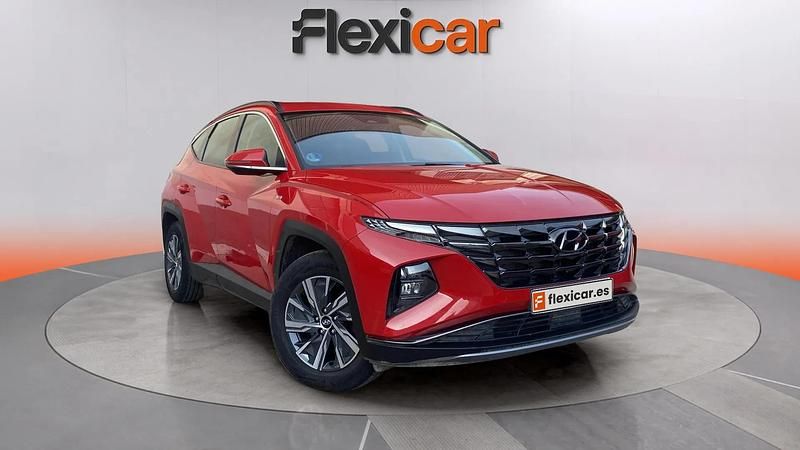 Usado Hyundai Tucson 136 CV (100 kW) 2021 Rojo SUV