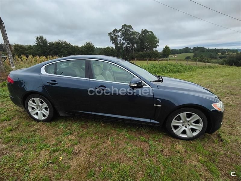 Usado Jaguar XF Premium Luxury 207 CV (152 kW) 2008 Azul Berlina