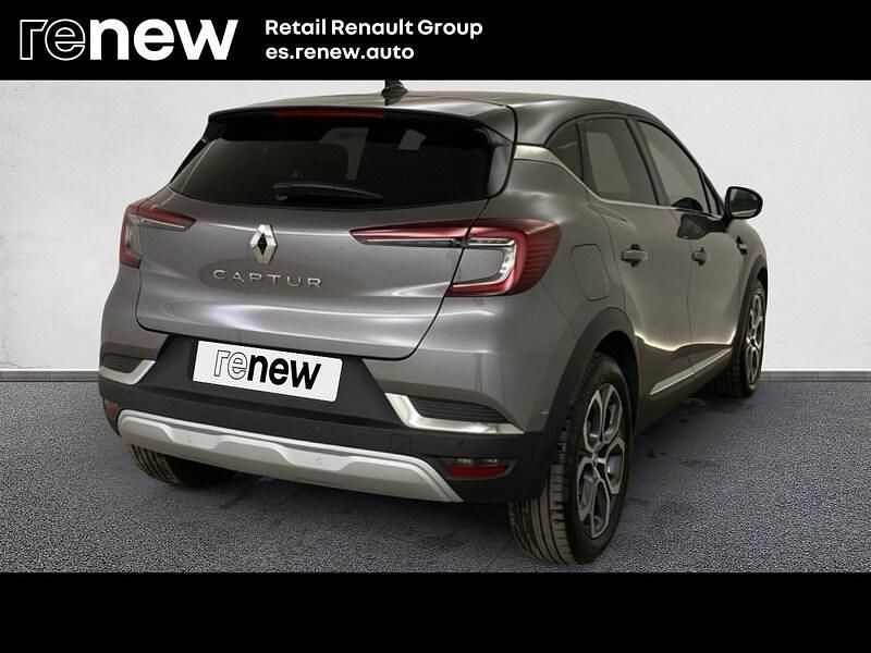 Usado Renault Captur Zen 140 CV (102 kW) 2022 Gris SUV