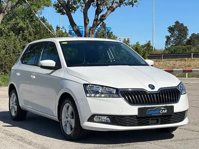 Usado Skoda Fabia Ambition 95 HP (69 kW) 2020 Branco Citadino